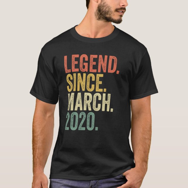 Camiseta Legenda de aniversário de 3 anos de 3 anos desde m (Frente)
