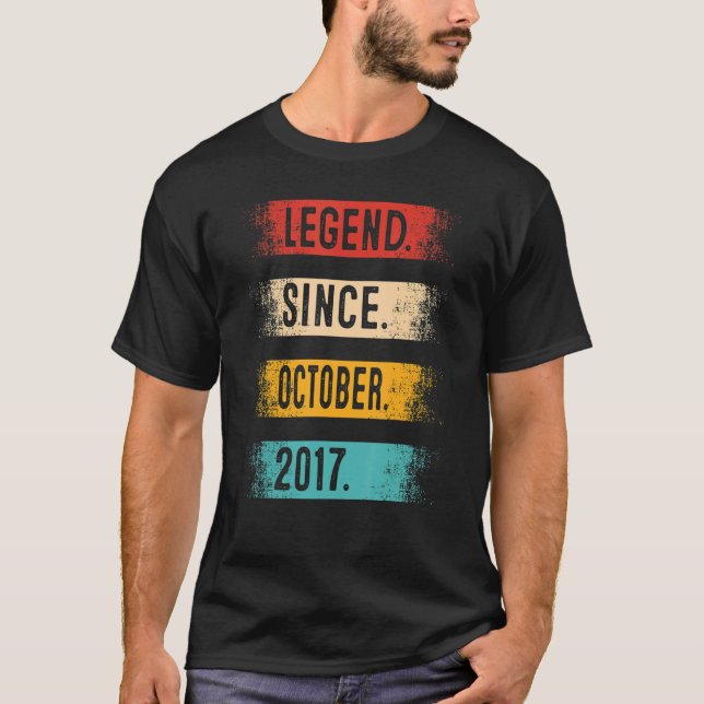 Camiseta Legenda De Aniversário De 5 Desde Outubro De 2017  (Frente)
