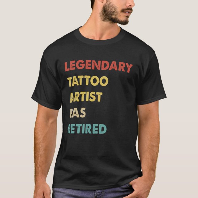 Camiseta Legendário Tatuador Se Aposentou (Frente)