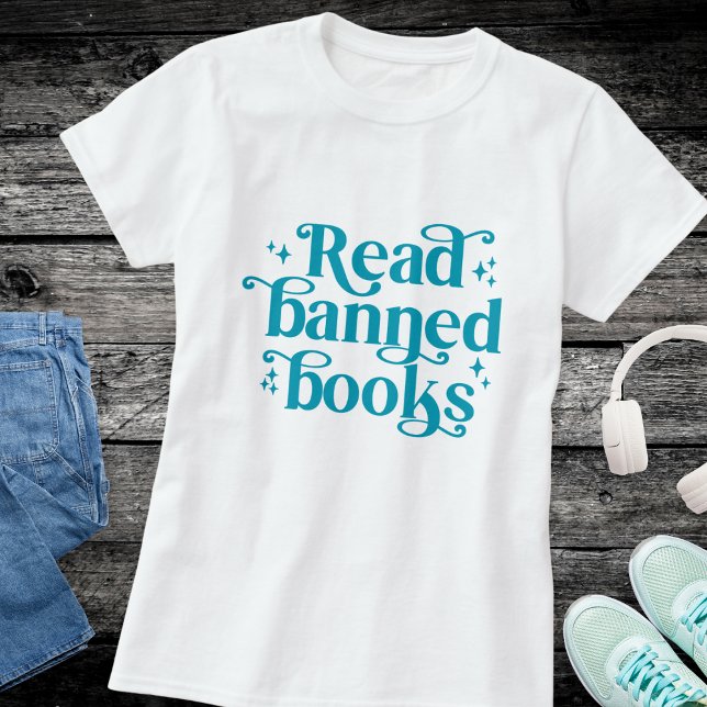 Camiseta Leia Livros Banidos Lendo Tipografia de Lover (Criador carregado)