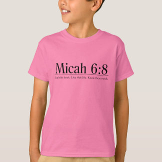 Camiseta Leia o 6:8 de Micah da bíblia