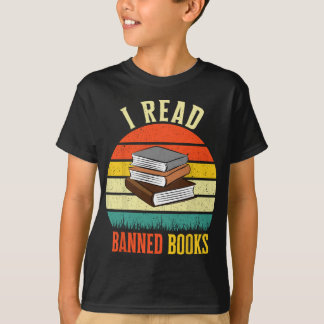 Camiseta Leio Livros Banidos Retro Arco-Íris Readi