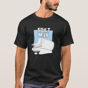 Camiseta Leite Derramado Em Uma Vaca Leiteira De Vidro De A