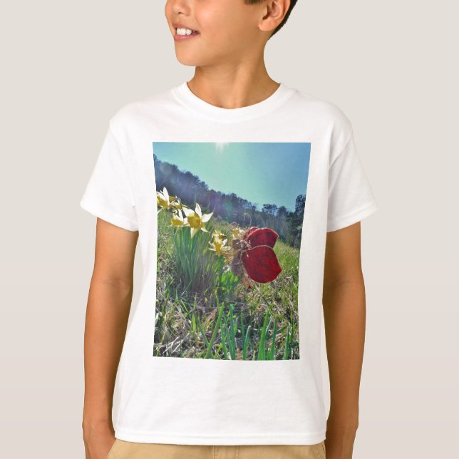Camiseta Leite e flores amarelas (Frente)
