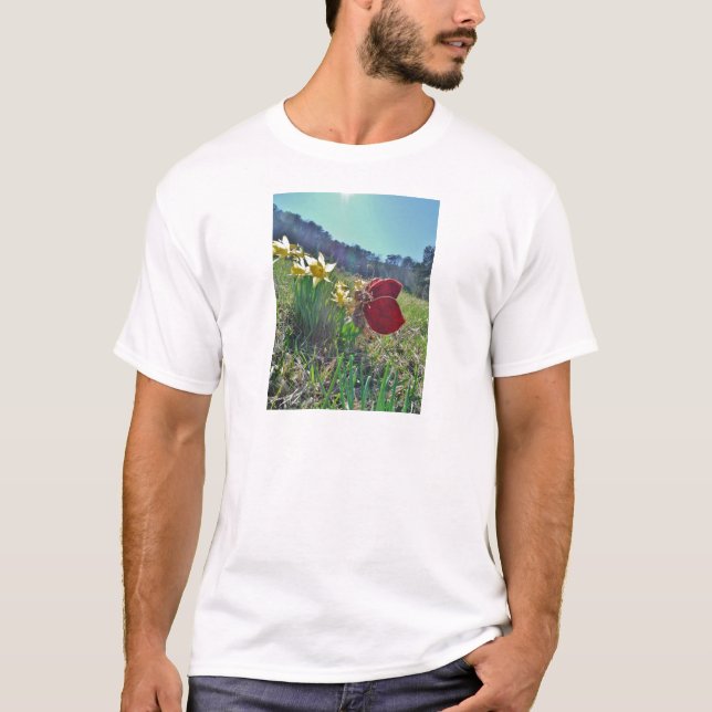 Camiseta Leite e flores amarelas (Frente)