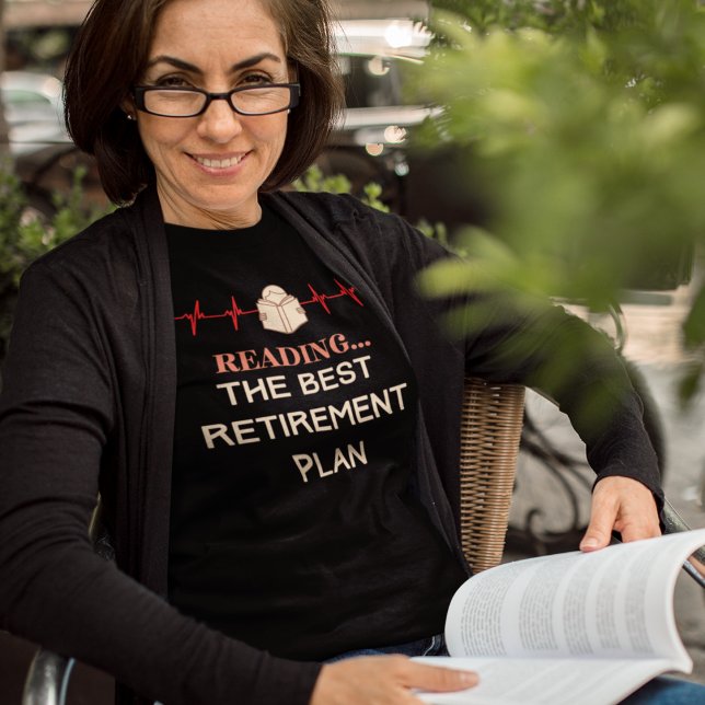 Camiseta Leitura (Reading the Best Retirement Plan T-Shirt)