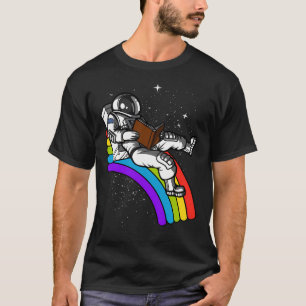 Camiseta Leitura de Livro de Astronauta Espacial