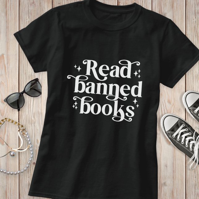 Camiseta Leitura de Livros Banidos Lendo Tipografia de Aman (Criador carregado)