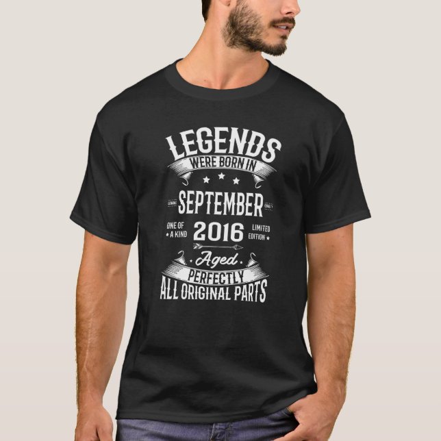 Camiseta Lendas Foram Nasceres Em Setembro De 2016 6 Aniver (Frente)
