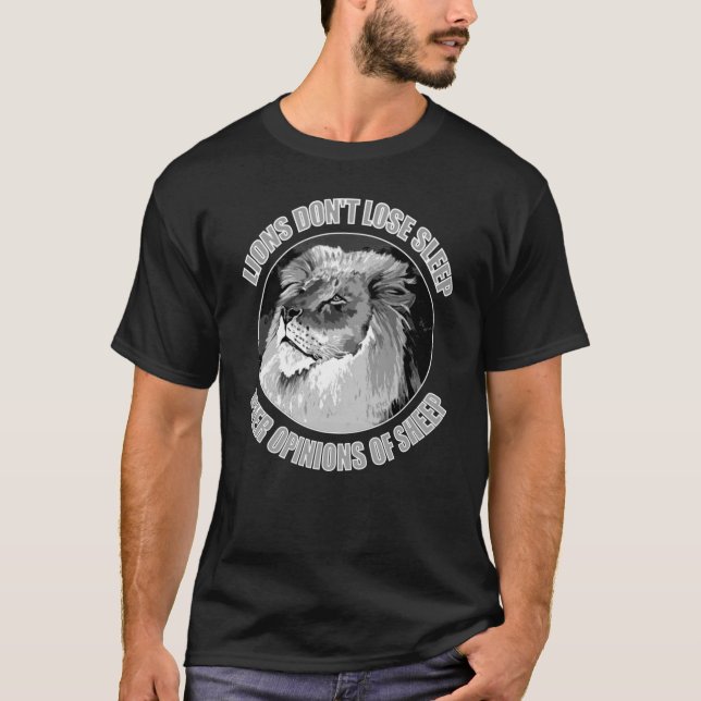 Camiseta Leões não dormem Perder sobre opiniões de ovelha (Frente)