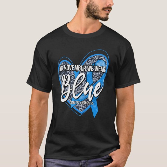 Camiseta Leopard Heart In November We Wear Blue Diabetes Aw (Frente)