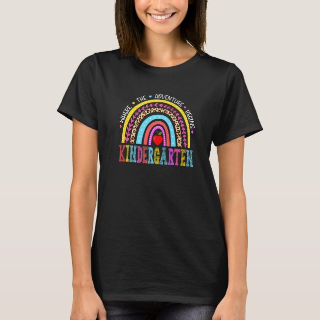 Camiseta Leopard Rainbow Kindergarten De Volta À Escola Pri (Frente)