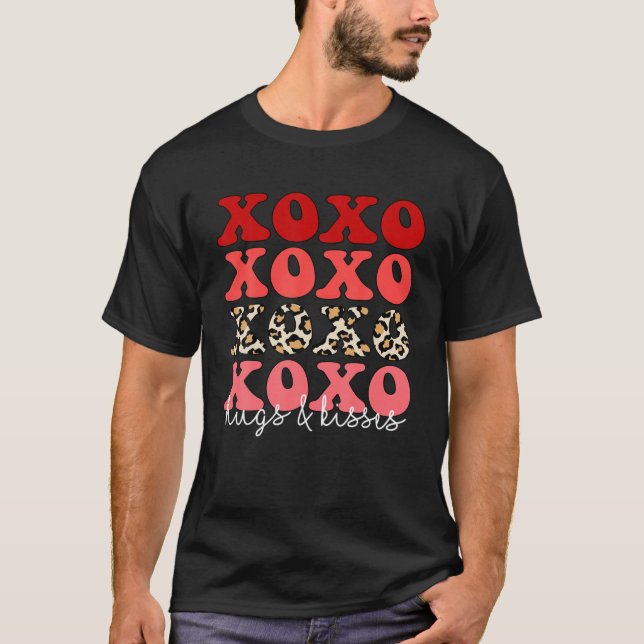 Camiseta Leopard XOXO Hugs And Kisses Valentine's Day Vibes (Frente)