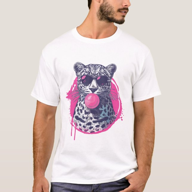 Camiseta Leopardo com óculos de sol e pastilha elástica (Frente)