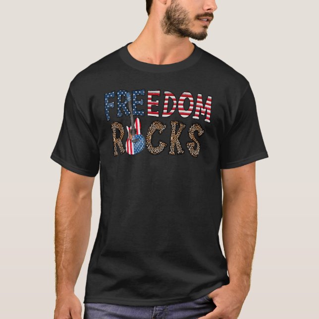Camiseta Leopardo Freedom Começa A Divertir-Se Em 4 De Julh (Frente)