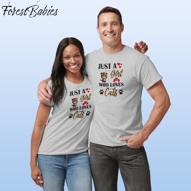 Camiseta Leopardo, Garota Bonita Adora Gatos Impressão Anim (Cute Leopard Kitten, Wild Kitty, Feline Animal Print Font, Just A Girl Who Loves Cats T-shirt 🐆)