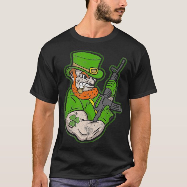 Camiseta Leprechaun  AR15 Shamrock Irish Military Evil (Frente)