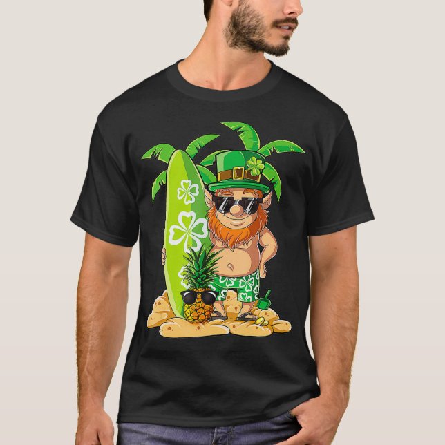Camiseta Leprechaun Hawaiian Surfing Dia de São Patrício Me (Frente)