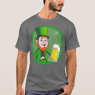 Camiseta Leprechaun oferece uma bebida