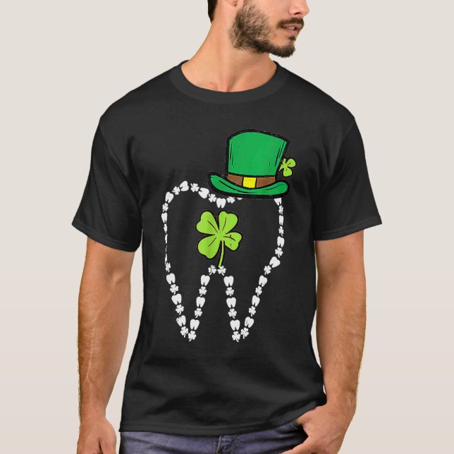 Camiseta Leprechaun Tooth Shamrock Rua Patrick Day Dentist  (Frente)