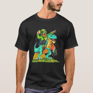 Camiseta Leprechaun Vestindo O Dinossauro Andando T Rex Rua