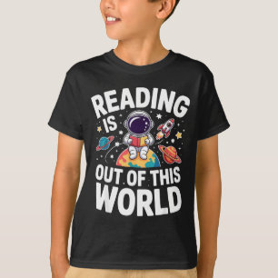 Camiseta Ler é fora deste mundo livros engraçados espaciais