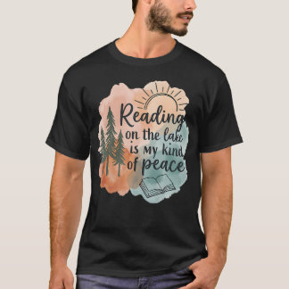 Camiseta Ler no Lago é Minha Espécie de Paz Leitor Calmo