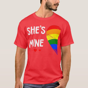 Camiseta Lesbian Couple Heart Shes Mine Gay Trans LGBT Prid