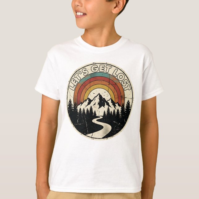 Camiseta Let’s Get Lost Retro Mountain Adventure Outdoor (Frente)