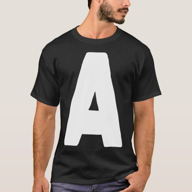 Camiseta Letra A branco grande e negrito (Frente)