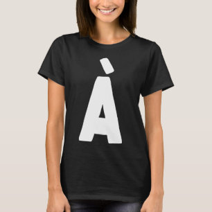 Camiseta Letra À grande e negrito branco