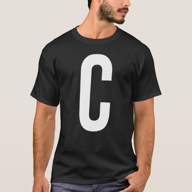 CAMISETA LETRA C ALPHABET MONOGRAMA INICIAL (Frente)