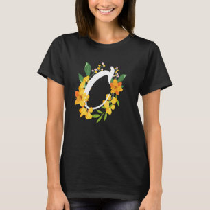 Camiseta Letra C Maiúscula Alfabeto Flores Monograma Inicia