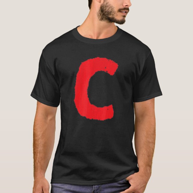 Camiseta Letra C Maiúscula Vermelha Letras inicial C Negrit (Frente)