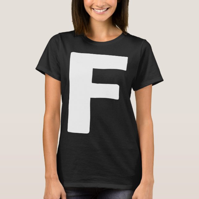 Camiseta Letra F grande e negrito branco (Frente)