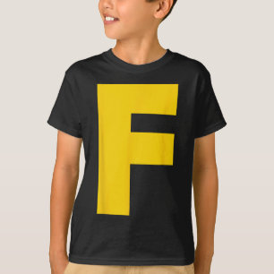 Camiseta Letra F Grupo de Chipmunk Correspondendo ao figuri