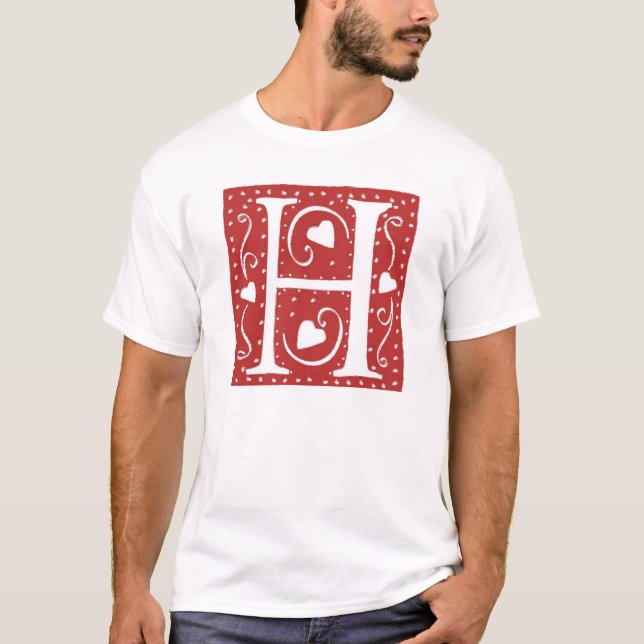 Camiseta Letra H dos Corações de Casamento (Frente)