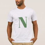 Camiseta Letra inicial | Monograma Modern Trendy Sage Green<br><div class="desc">Simples, na moda personalizada, camiseta inicial monográfica masculina em moderna tipografia minimalista em verde-sábio. Um presente personalizado perfeito ou acessório de moda com um toque pessoal!</div>