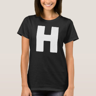 Camiseta Letra maiúscula H com letras de grupo corresponden