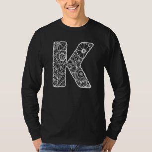 Camiseta Letra Maiúscula K  Floral Chic Boho Abstrato Doodl