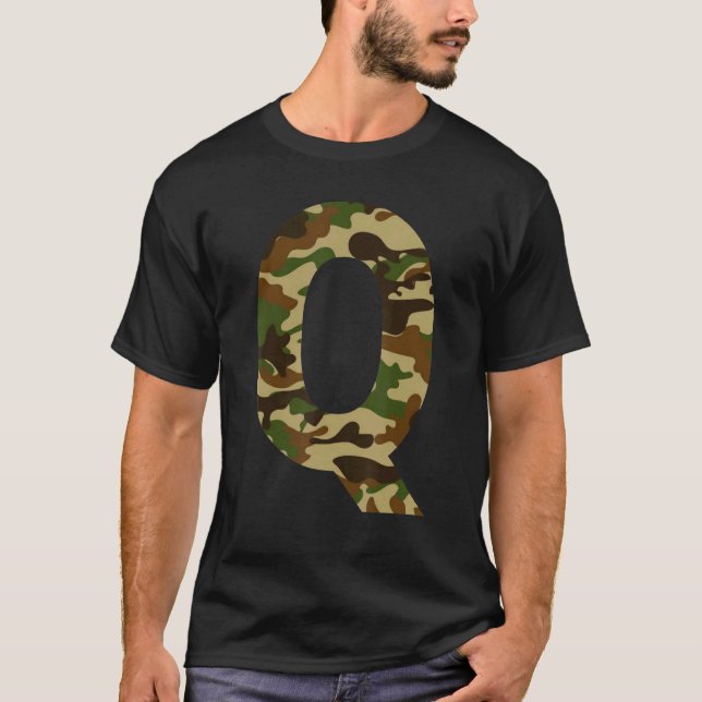 Camiseta Letra Q Maiúscula Camuflagem Alfabética Inicial (Frente)