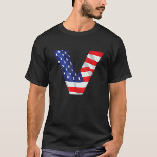 Camiseta Letra V Maiúscula Alfabet Eua American Flag Monsen