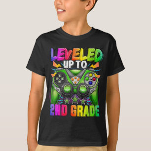 Camiseta Levado Até O Jogador De Nível segundo De Volta À E