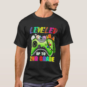 Camiseta Levado Até O Jogador De Nível Segundo De Volta À E