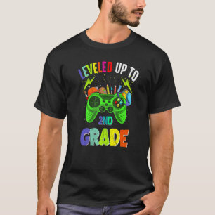 Camiseta Levado Até O Jogador De Nível segundo De Volta À E