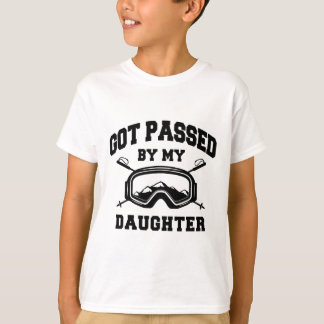 Camiseta Levado De Pedal Por Minha Filha Tipografia Vintage