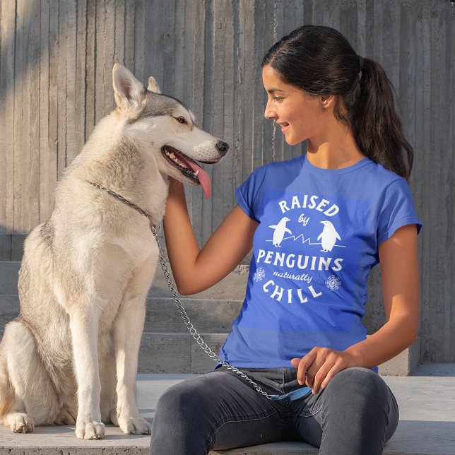 Camiseta Levantado por Pinguins Naturalmente Chill (Criador carregado)