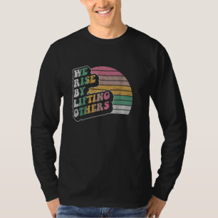 Camiseta Levantamo-Nos Levantando Outras Cotas Motivacionai