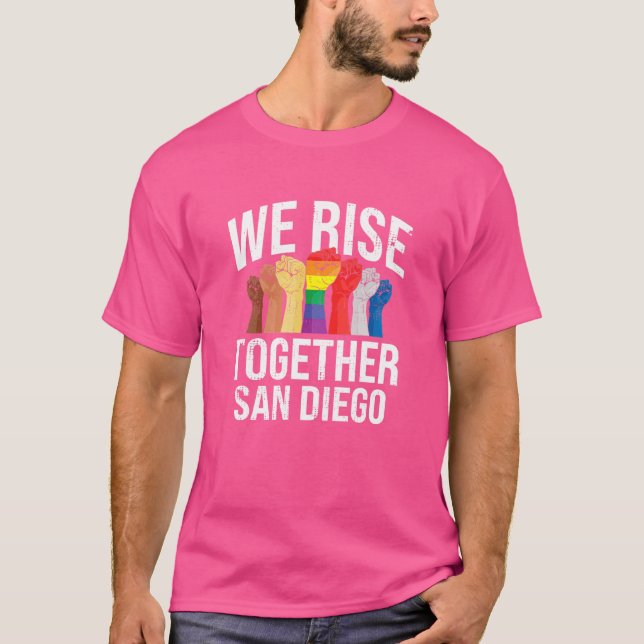 Camiseta Levantamos San Diego Lgbtq California Pride (Frente)