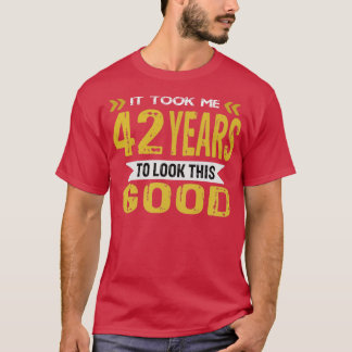 Camiseta Levei 42 anos para olhar para esta boa retr de col